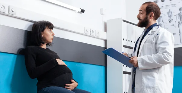 What are the causes of cardiac arrest in a pregnant patient?